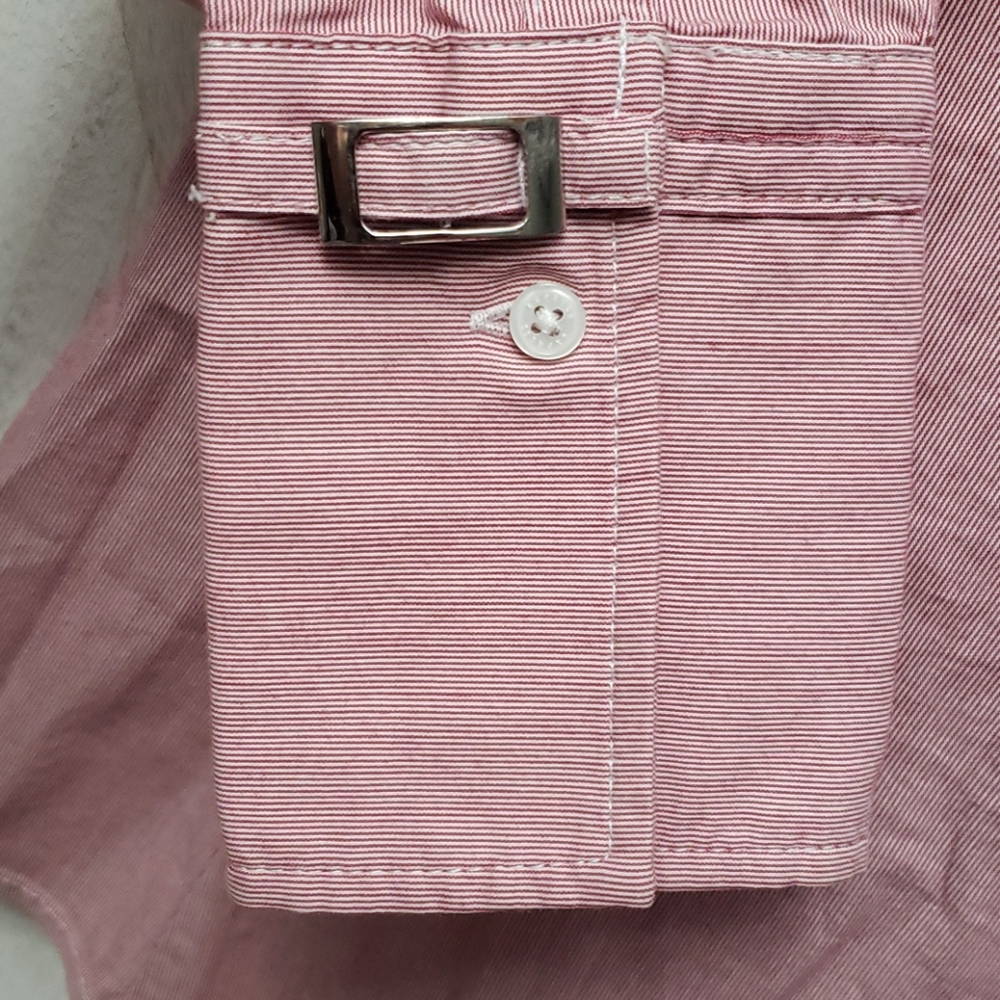 Button Down - Picture 4 of 4